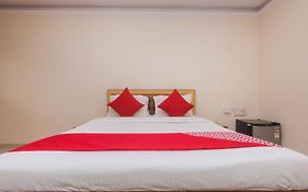 Capital O Orbit Inn Near Infiniti Mall Mumbai 3* India